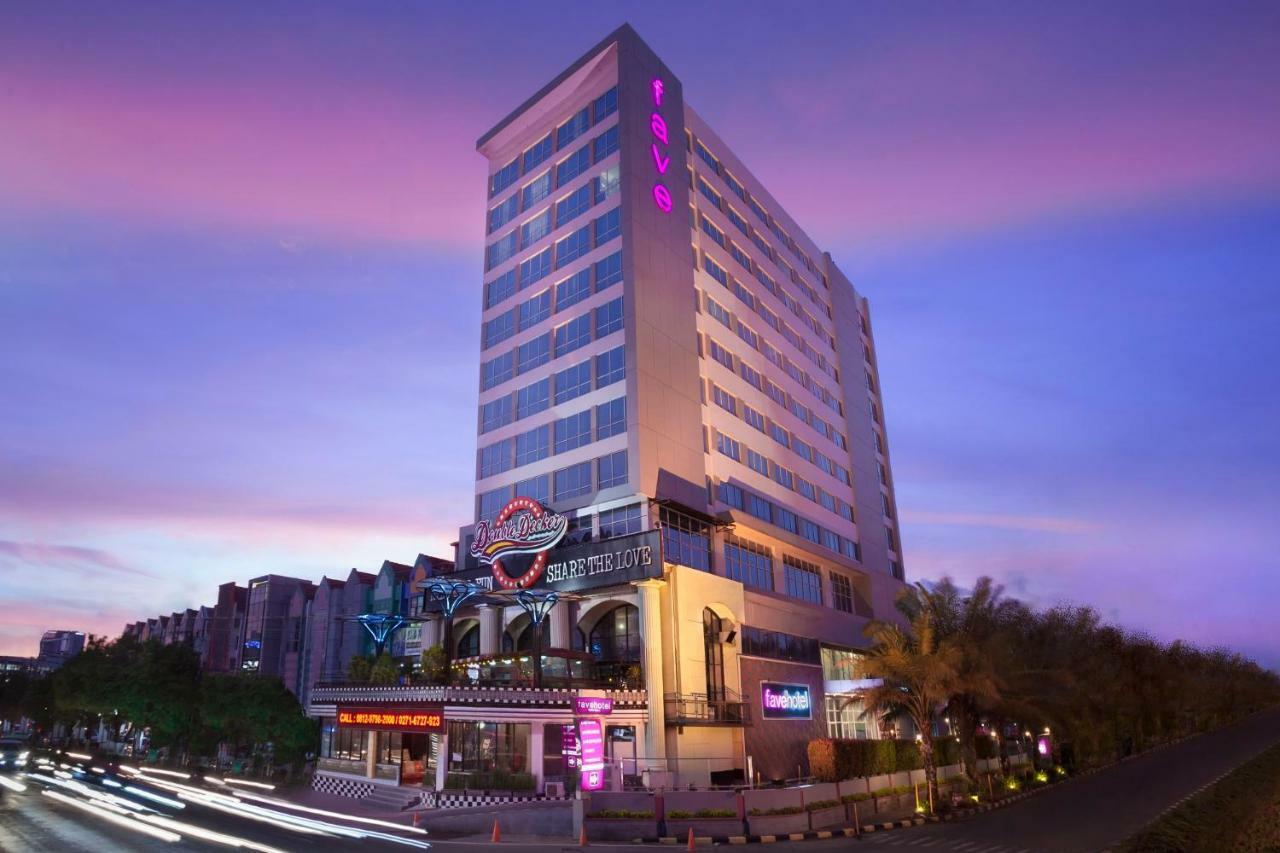 Favehotel Solo Baru Exterior photo